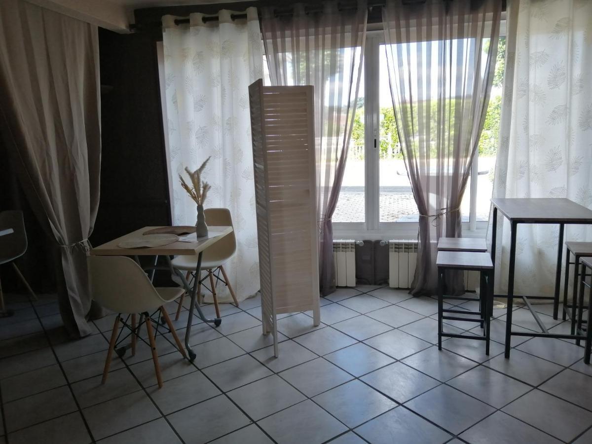 Les Chambres De La Gare Noyers-sur-Cher Exterior foto